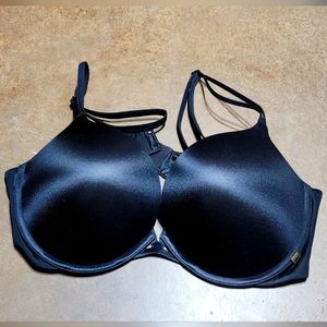 38c Victoria secret very sexy push up